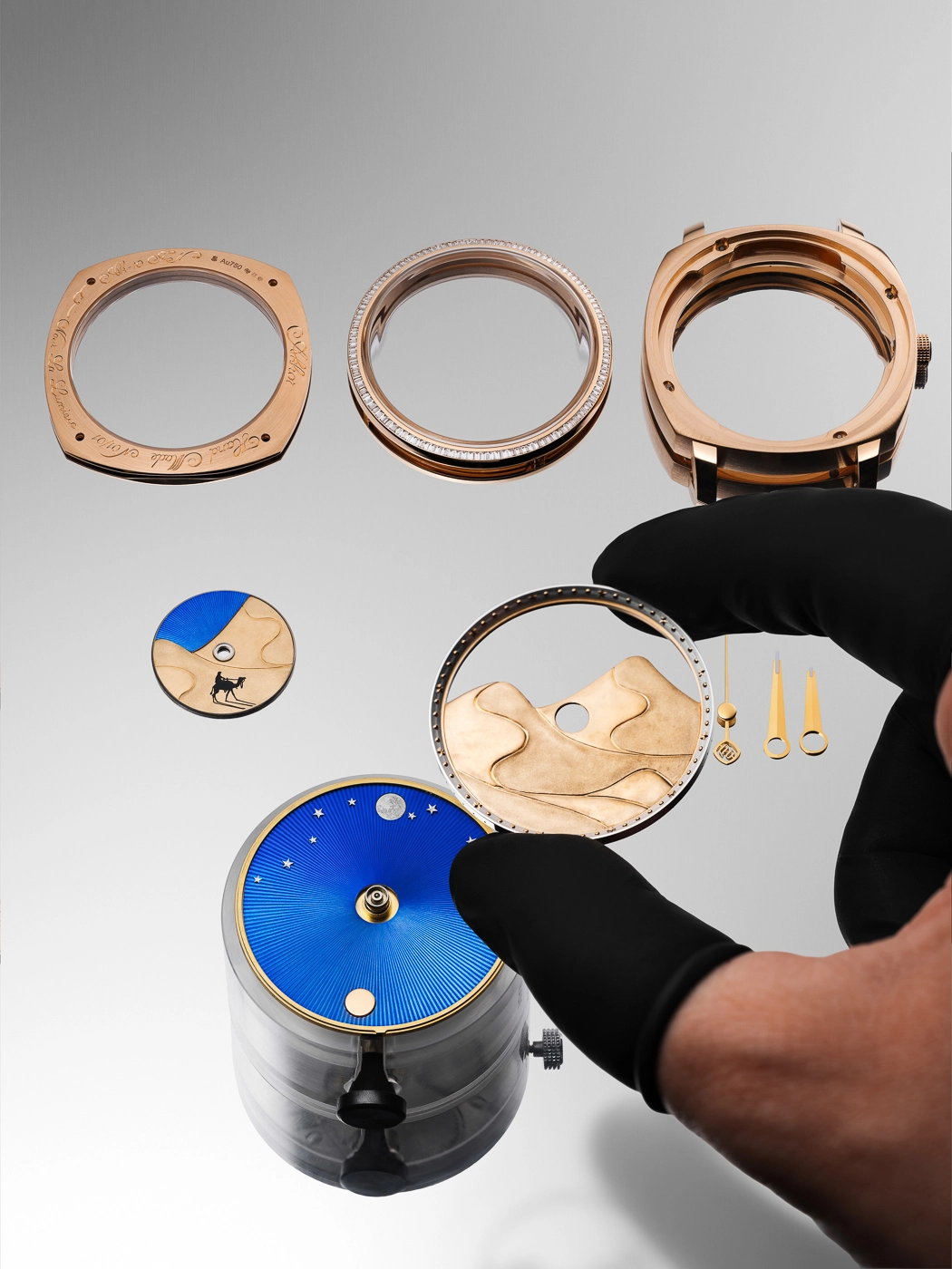 Montre bleue portée au poignet